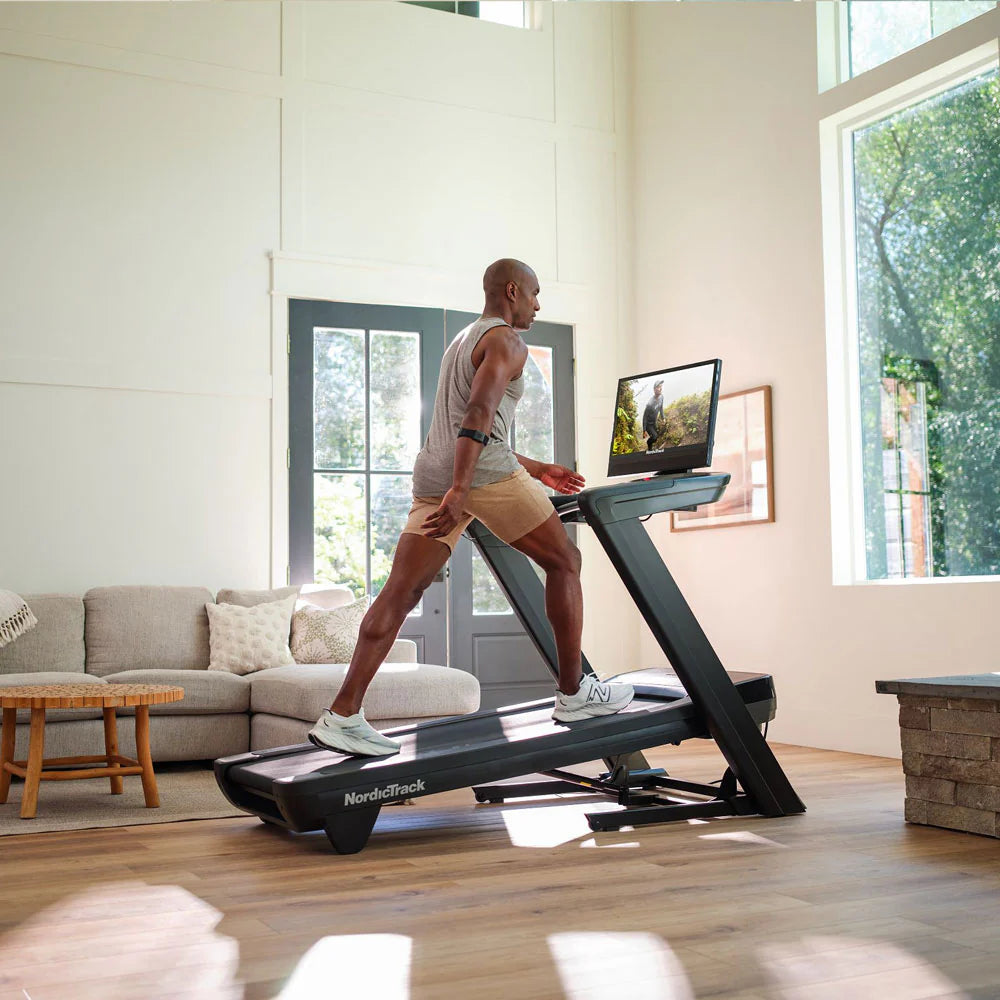 NORDICTRACK NEW 2450 TREADMILL